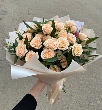 Букет Кремовые розы Латте в Султане